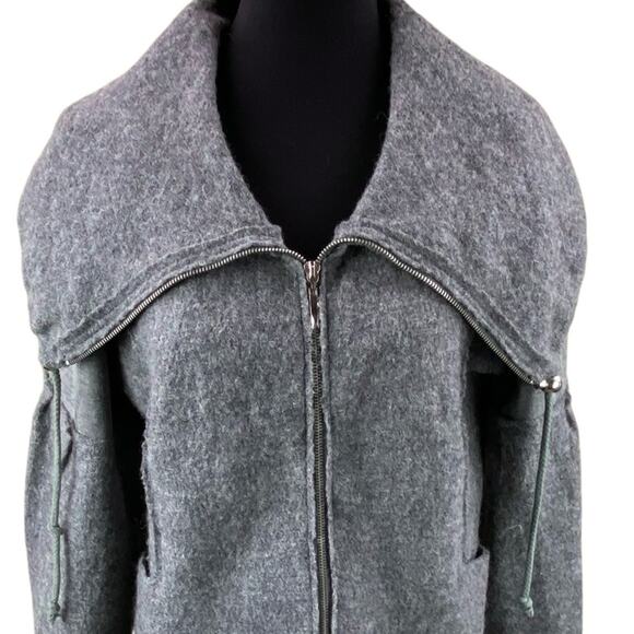 SOLD.   Lisa International Boiled Wool Jacket Size L Art To Wear Coat Gray Boho - Picture 9 of 9